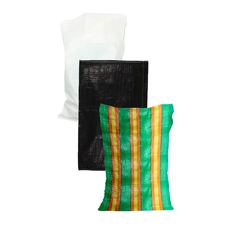 Sacos de polipropileno blanco, negro y rayado para almacenamiento y transporte